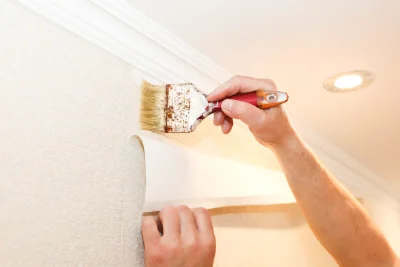Pose de papier peint à Porri — revêtements muraux et toiles de verre